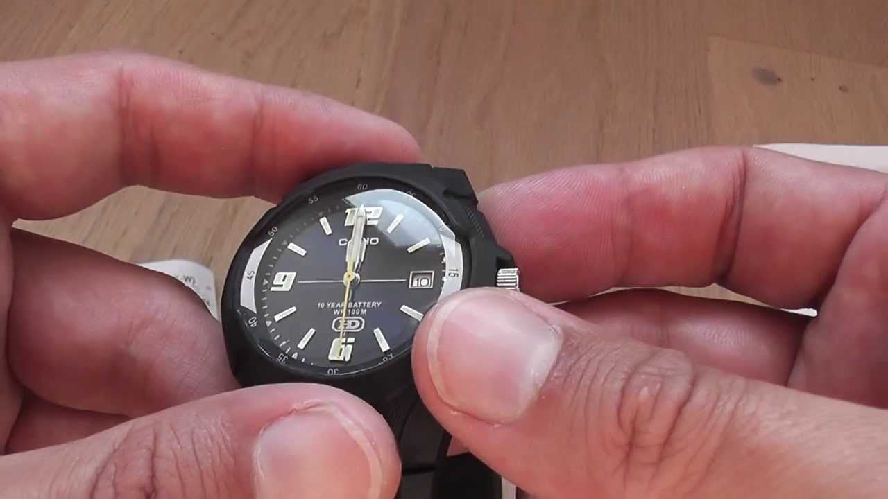 CASIO Men’s MW600F-2AV Sport Watch with Black Resin Band