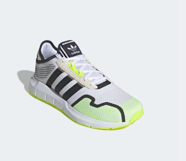 Adidas swift run 10.5 top
